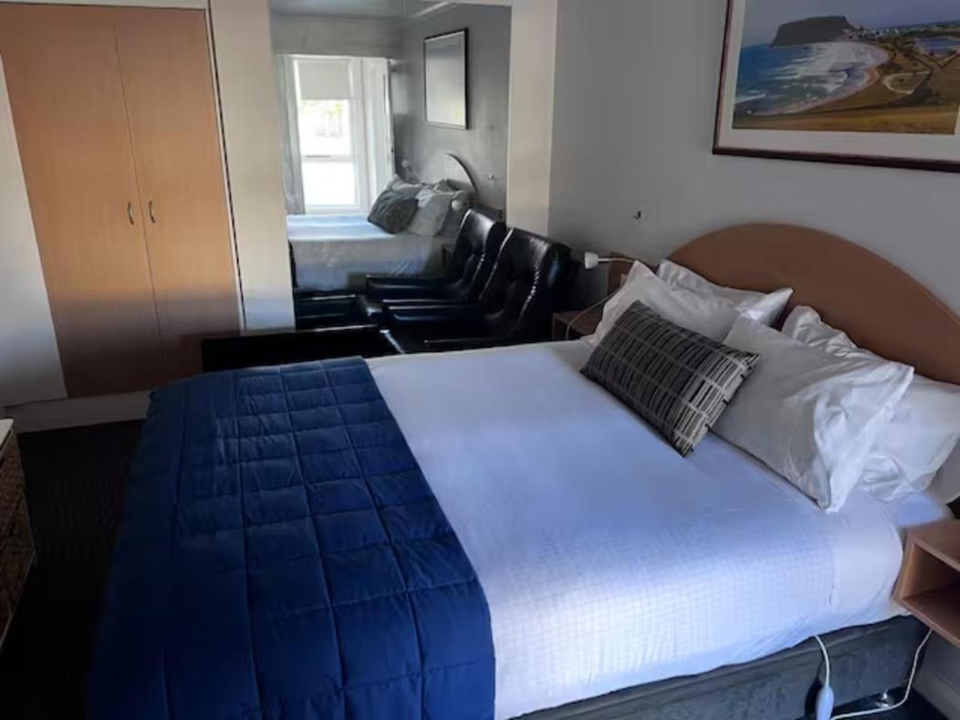 The Dannebrog Lodge Devonport Extérieur photo